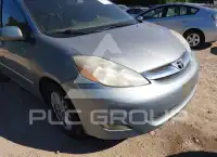 2010 Toyota SIENNA фото