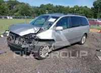 2010 Toyota SIENNA фото