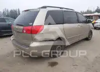 2010 Toyota SIENNA фото