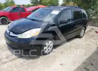 2010 Toyota SIENNA фото