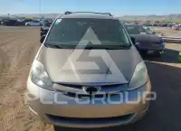 2010 Toyota SIENNA фото