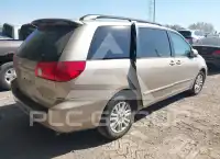 2010 Toyota SIENNA photo
