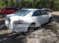 2010 Toyota CAMRY photo