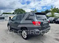 2010 Toyota SEQUOIA фото