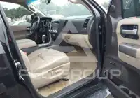 2010 Toyota SEQUOIA фото