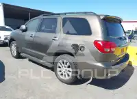 2010 Toyota SEQUOIA фото