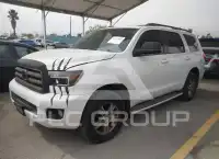 2010 Toyota SEQUOIA фото