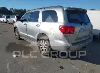 2010 Toyota SEQUOIA фото