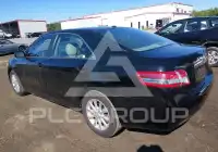 2010 Toyota CAMRY фото