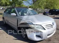 2010 Toyota CAMRY фото
