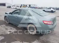 2010 Toyota CAMRY фото
