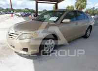 2010 Toyota CAMRY фото