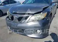 2010 Toyota CAMRY фото