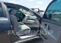 2010 Toyota CAMRY фото