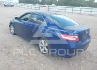 2010 Toyota CAMRY фото