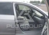 2010 Toyota CAMRY фото