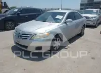 2010 Toyota CAMRY фото