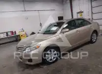 2010 Toyota CAMRY фото