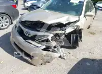 2010 Toyota CAMRY фото