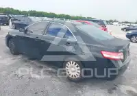 2010 Toyota CAMRY фото