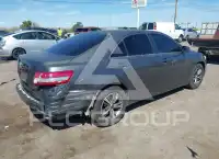 2010 Toyota CAMRY фото