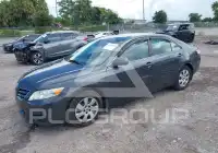 2010 Toyota CAMRY фото