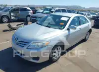 2010 Toyota CAMRY фото
