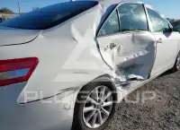 2010 Toyota CAMRY photo
