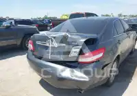 2010 Toyota CAMRY фото