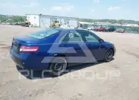 2010 Toyota CAMRY фото