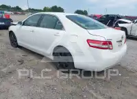 2010 Toyota CAMRY фото