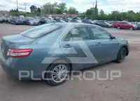 2010 Toyota CAMRY фото