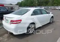 2010 Toyota CAMRY фото