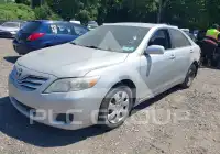 2010 Toyota CAMRY фото