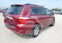 2010 Toyota Highlander photo