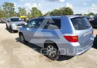 2010 Toyota Highlander фото