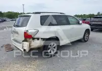 2010 Toyota Highlander photo