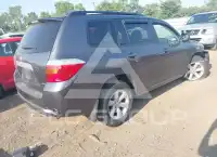 2010 Toyota Highlander photo