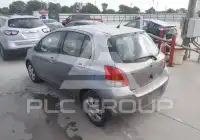 2010 Toyota YARIS фото