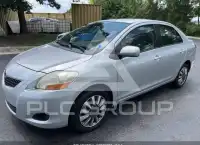 2010 Toyota YARIS фото