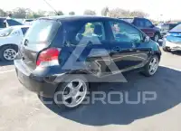 2010 Toyota YARIS фото