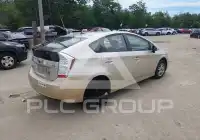 2010 Toyota PRIUS фото