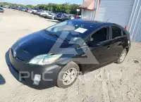 2010 Toyota PRIUS фото