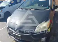 2010 Toyota PRIUS фото