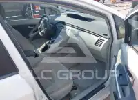 2010 Toyota PRIUS фото