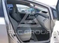 2010 Toyota PRIUS фото