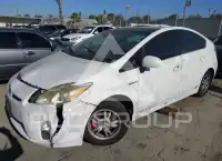 2010 Toyota PRIUS фото