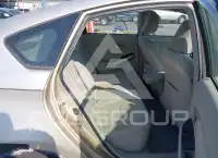 2010 Toyota PRIUS фото