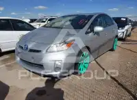 2010 Toyota PRIUS фото