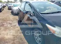 2010 Toyota PRIUS фото